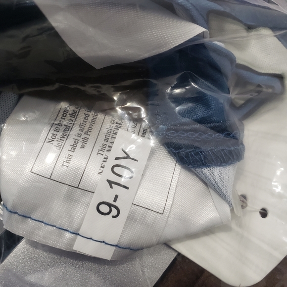 2 FOR 40 Disney Parks Captain America Costume - Picture 8 of 16